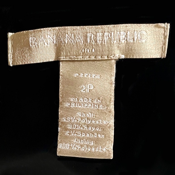 BANANA REPUBLIC: Tailored, knee-length, belted, houndstooth work dress. Size 2P - Picture 7 of 7